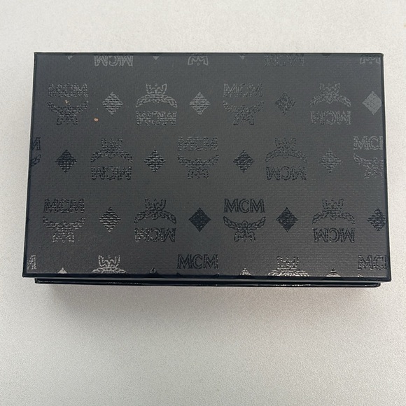Authentic MCM Black Wallet Box - Picture 4 of 11